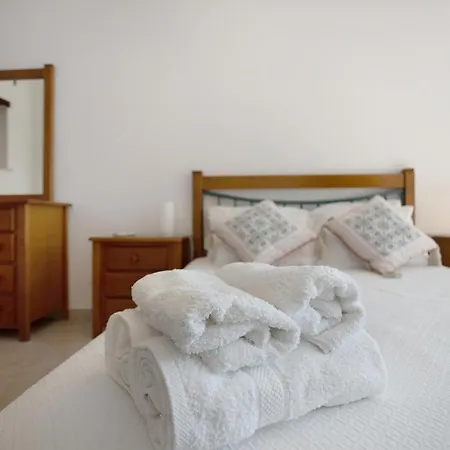 Апартаменты Cantinho Da Sara Портиман